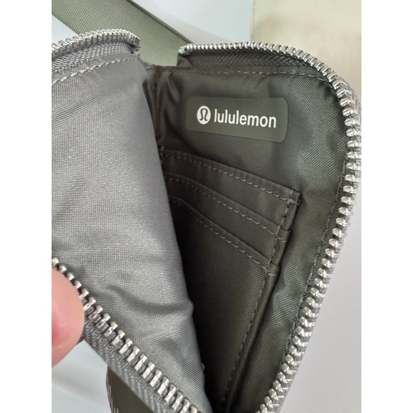 New Lululemon Dual Pouch Wristlet Wallet GRSG/LTIV/SLVR Silver Hardware Logo - Picture 4 of 7